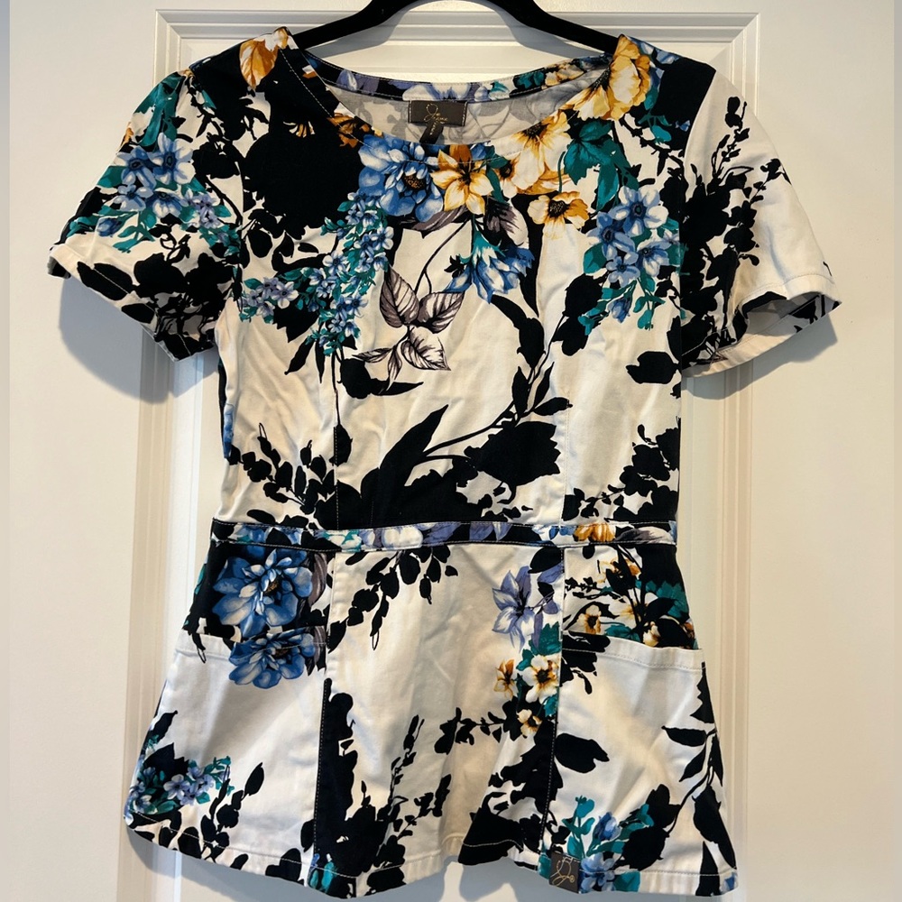 Jaanuu Garden Party Peplum Scrub Top